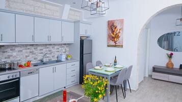 House, 2 Bedrooms, Sea View | Private kitchen | Fridge, microwave, oven, stovetop