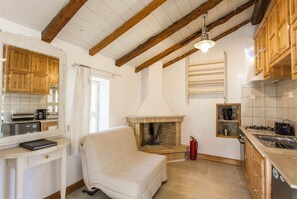 Private kitchen - Millers Cottage Large Private Pool A C Wifi - 2497 (Paxos)