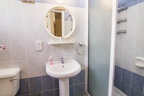 Villa | Bathroom - Villa Halima Alexandros Large Private Pool Walk to Beach Sea Views A C Wifi Eco-friendly - 2504 (Polis)