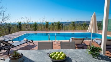 Villa | 3 bedrooms, WiFi