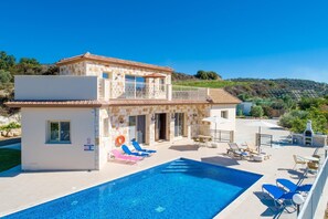 4 bedrooms, WiFi - Villa Christel Large Private Pool A C Wifi Eco-friendly - 2761 (Peristerona)