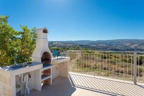 4 bedrooms, WiFi - Villa Christel Large Private Pool A C Wifi Eco-friendly - 2761 (Peristerona)