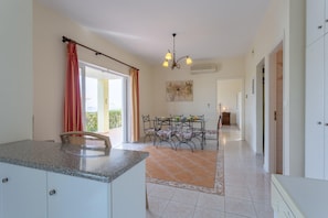 House | 3 bedrooms