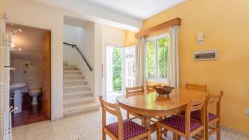 Vila | 2 kamar tidur dan Wi-Fi