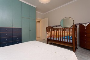 Villa | 2 bedrooms, travel crib, WiFi