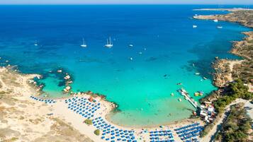 Villa | 3 bedrooms, travel cot, WiFi