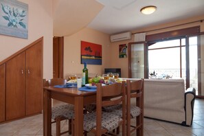 Villa | 3 bedrooms, iron/ironing board