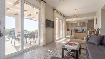 Villa | 2 bedrooms, WiFi