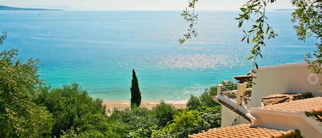 Villa | 3 bedrooms, desk, WiFi