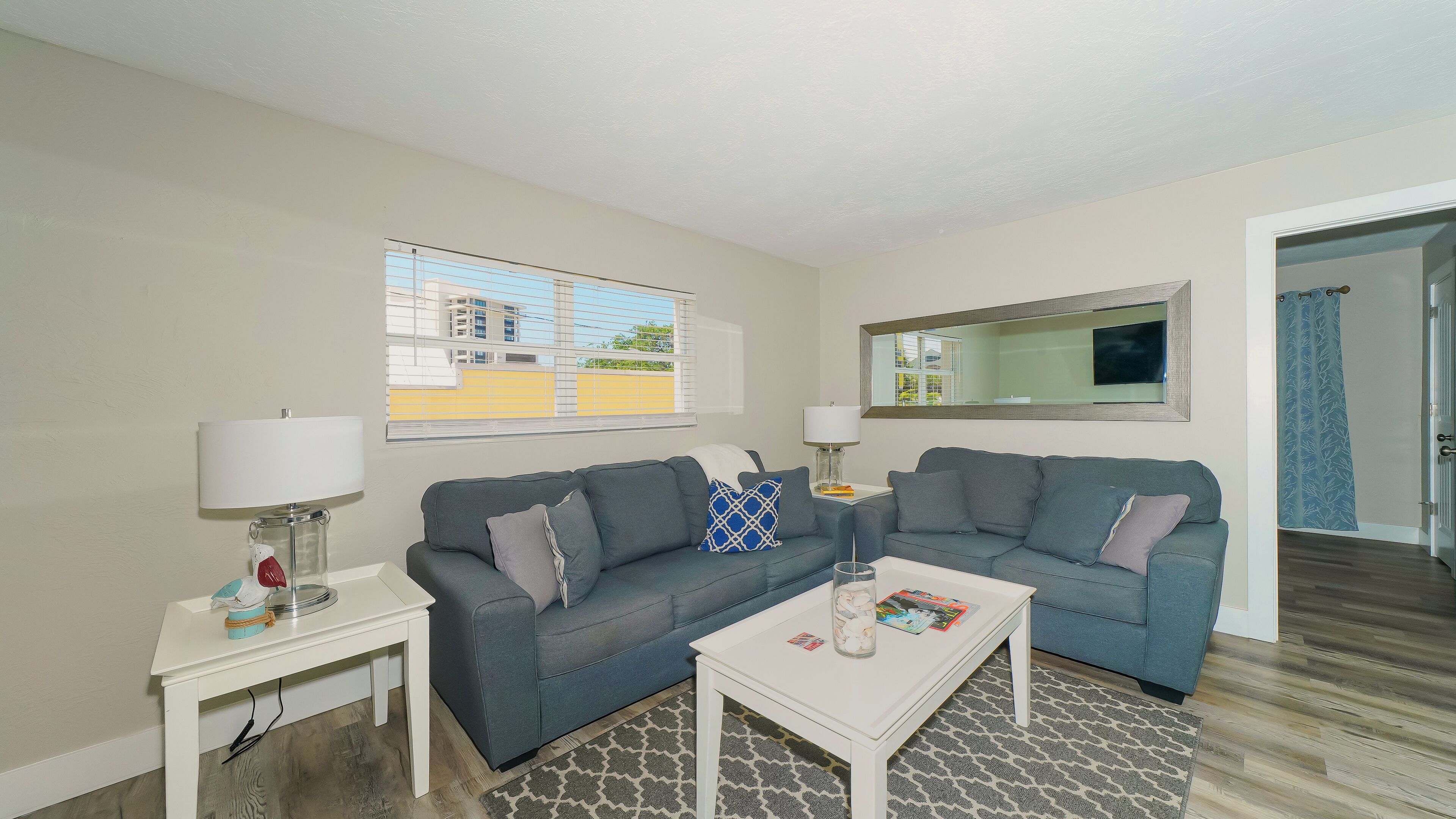Siesta Key Village-Suite #1: A block to the Beach!