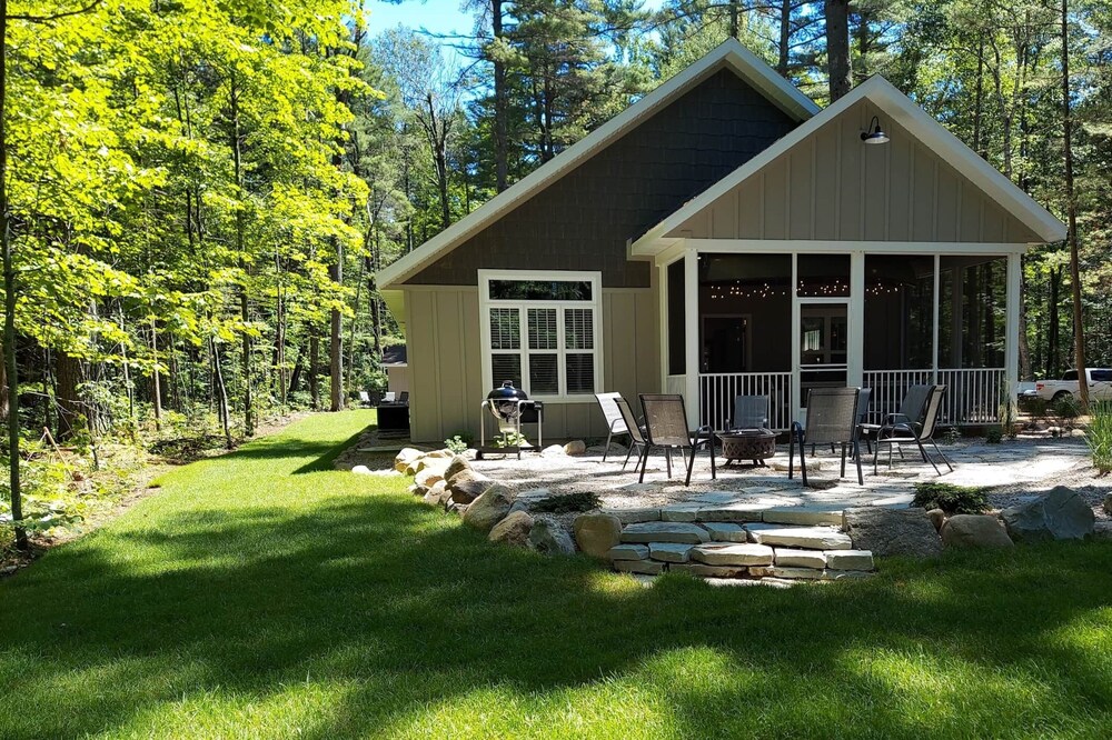 Wanderlust Cottage at Lazy Days on the Manitowish Chain