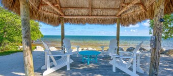 Overlooking Saltwater Lagoon Free Kayaks Renovated