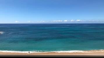 Na praia