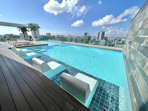 Innenpool, Außenpool