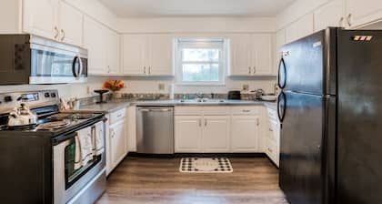 Family Cottage on the Licking River - Sleeps up to 10