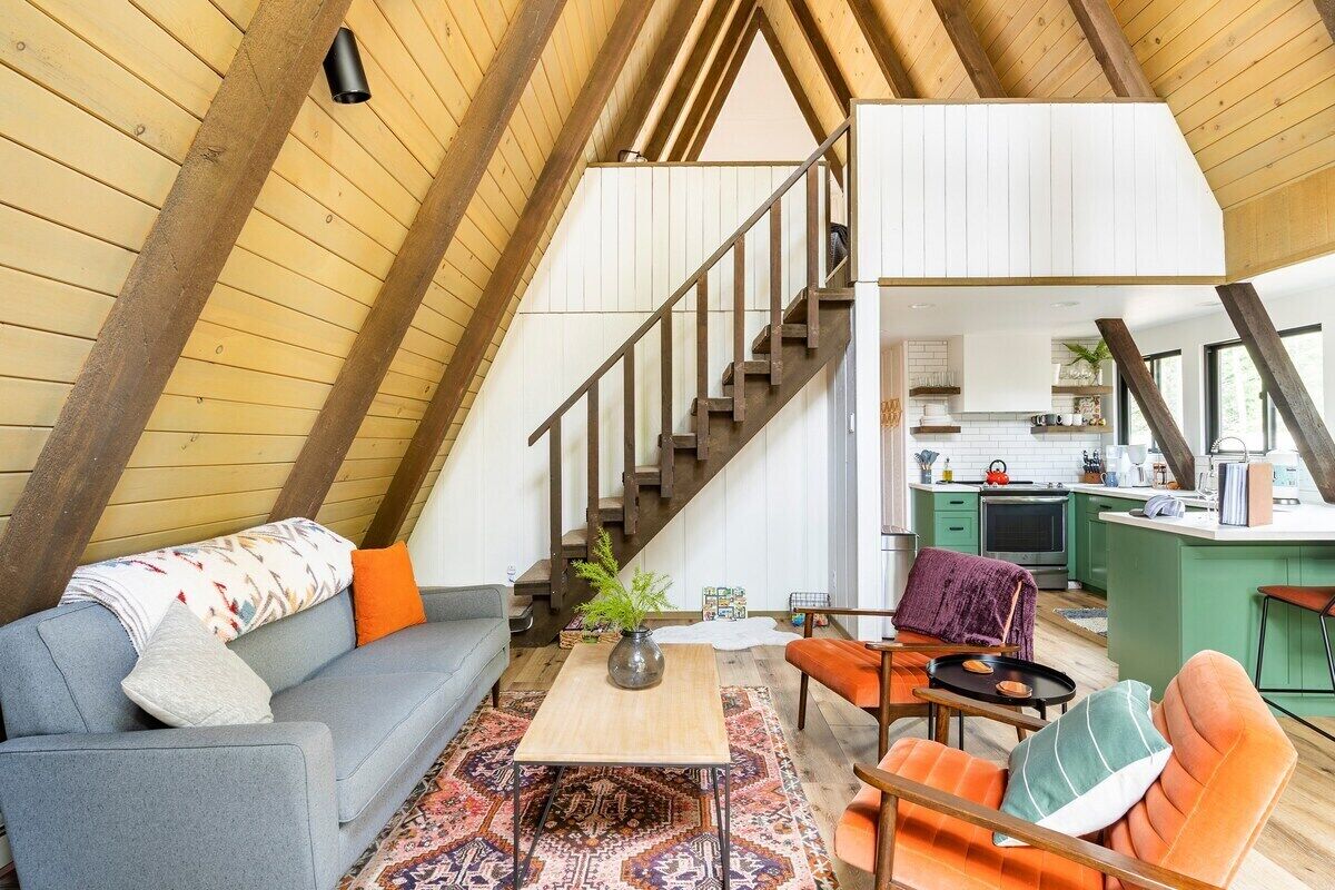 Fernseher, Kamin, Arbeitsbereiche