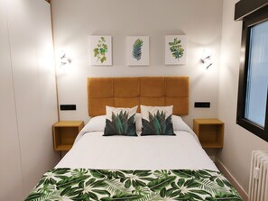 3 chambres, fer et planche à repasser, Wi-Fi gratuit, draps fournis