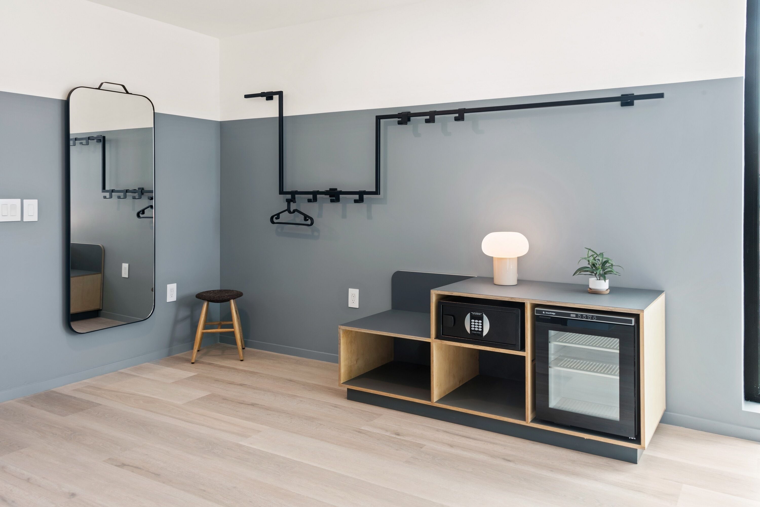 1 bedroom, pillow-top beds, in-room safe, desk