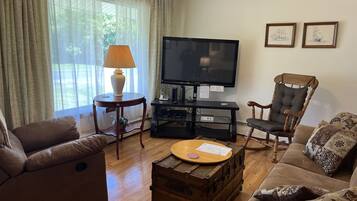 Télévision, baby-foot