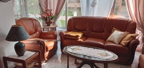 تلفزيون، كُتُب