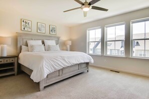 3 bedrooms, desk, iron/ironing board, travel cot
