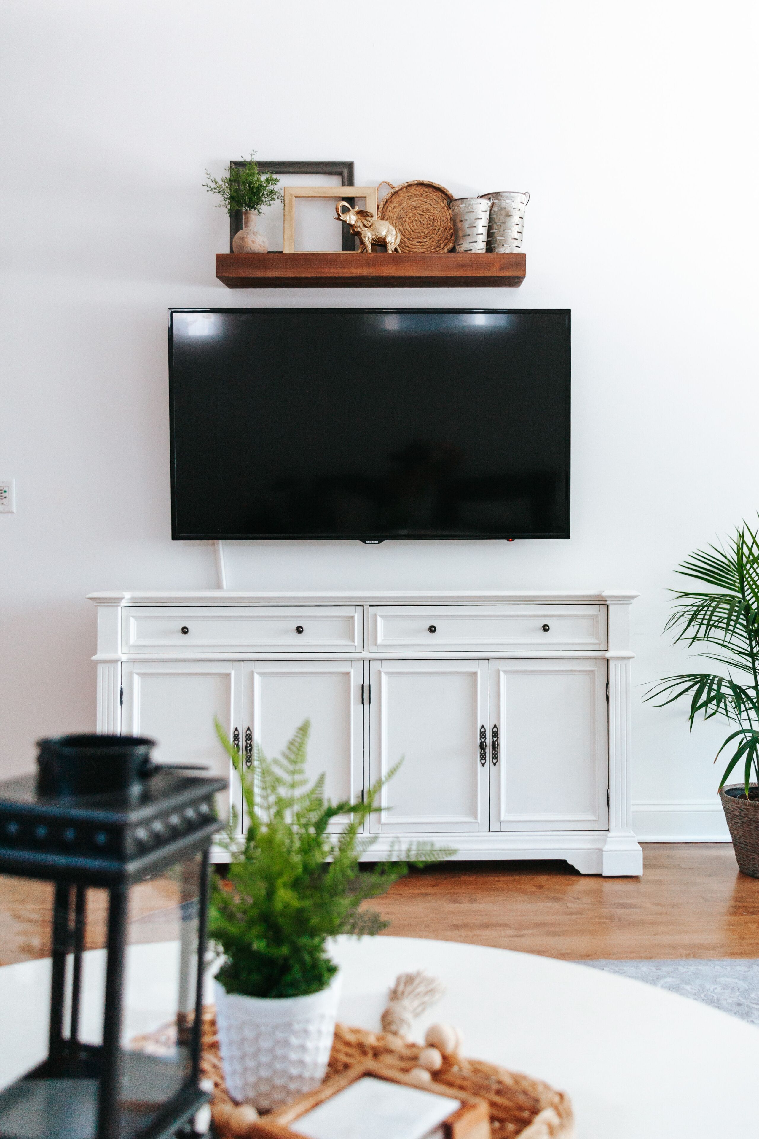 Entire house 1 city block from Wrigley Field.