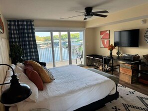 3 chambres, fer et planche à repasser, Wi-Fi gratuit, draps fournis