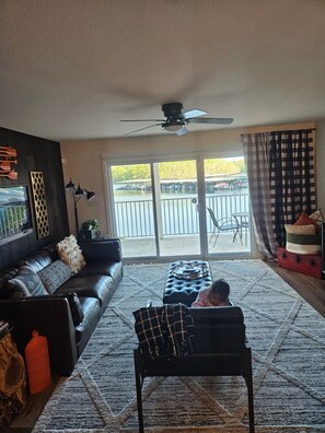 TV