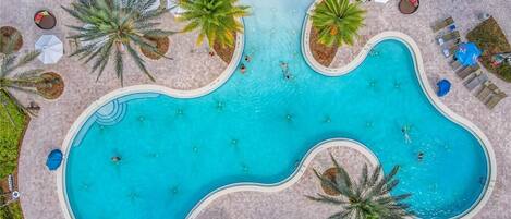 Piscine extérieure, piscine chauffée