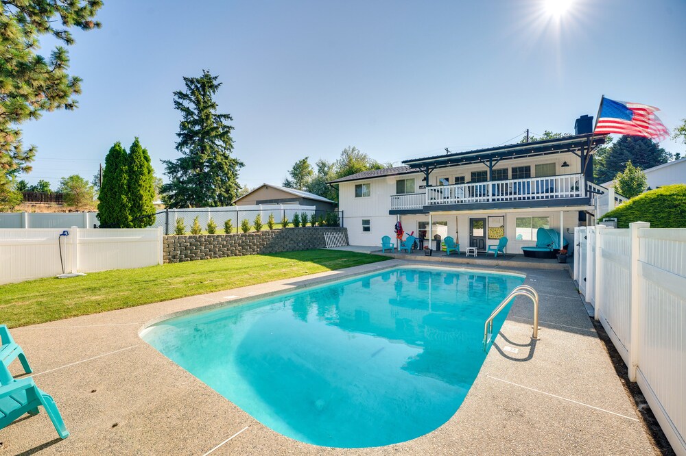 Epic Family Getaway w/ Pool, Game Room & Fire Pit!