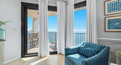 LUXURY DESIGN, GREAT LOCATION NEAR THE PASS, TONS OF FAMILY AMENITIES!