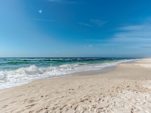 On the beach - Beach Colony East 6D | Beachfront in Perdido Key, Full Views, Resort Amenities (Perdido Key)