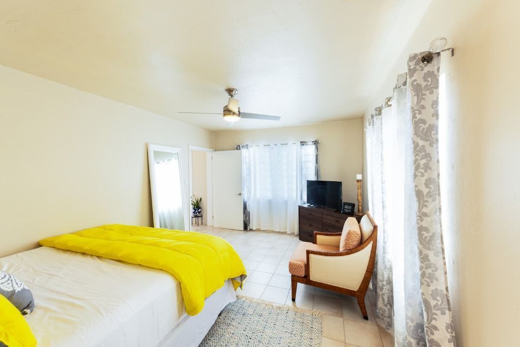 3 dormitorios, tabla de planchar con plancha, wifi y ropa de cama