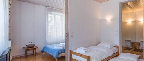 1 habitación, wifi y ropa de cama