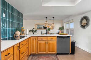 Fridge, microwave, oven, stovetop - Boho Oasis | Private Pool•BBQ Grill•Pet Friendly (Phoenix)