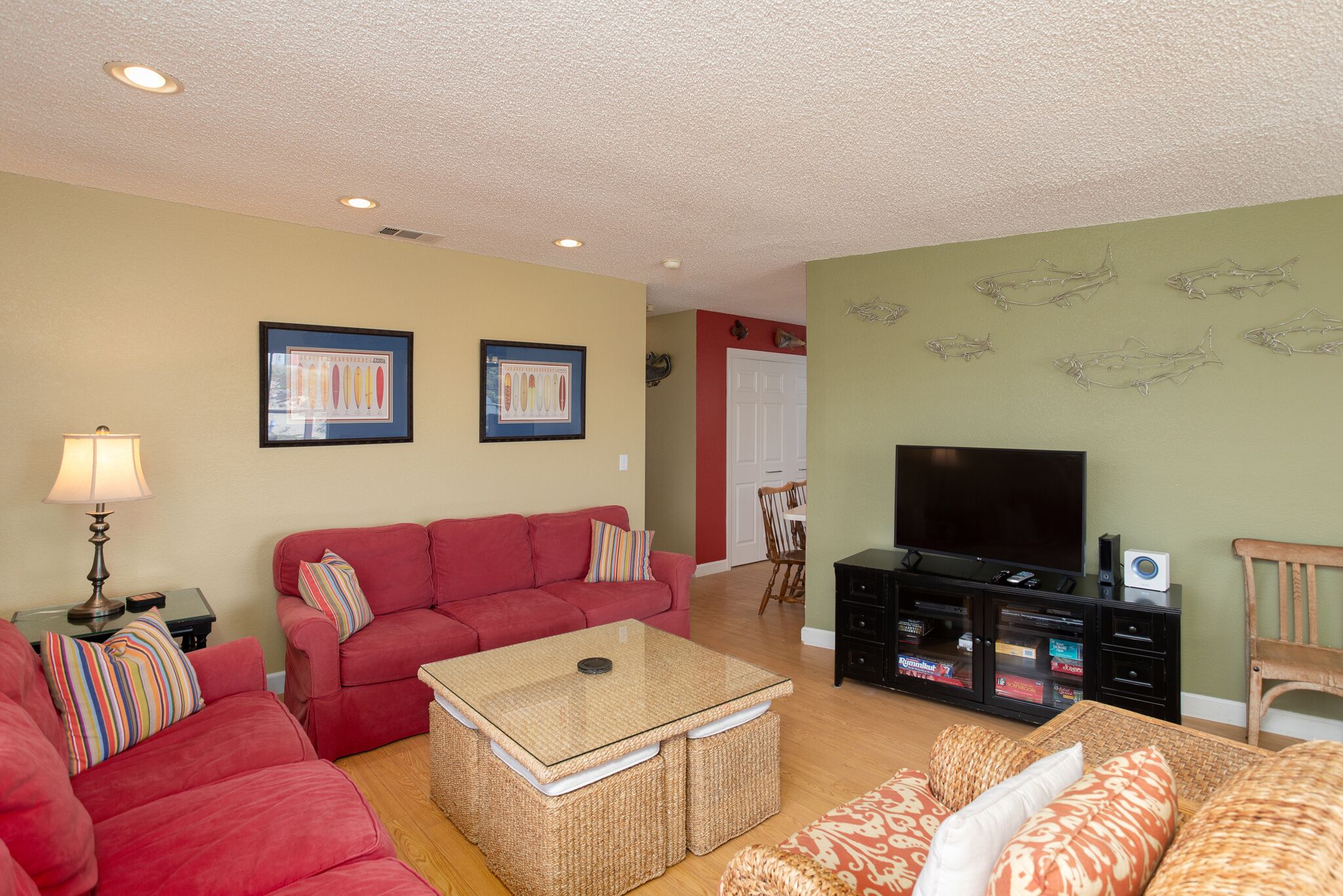 GORGEOUS HOME, STEPS TO THE BEACH WITH OCEAN VIEWS!