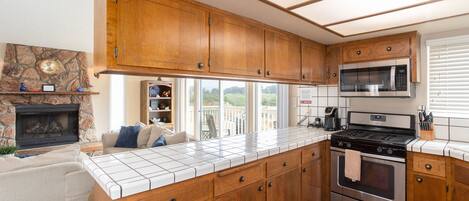 Oven, stovetop, spices