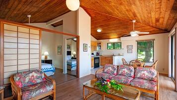 1 bedroom, in-room safe, iron/ironing board, free WiFi