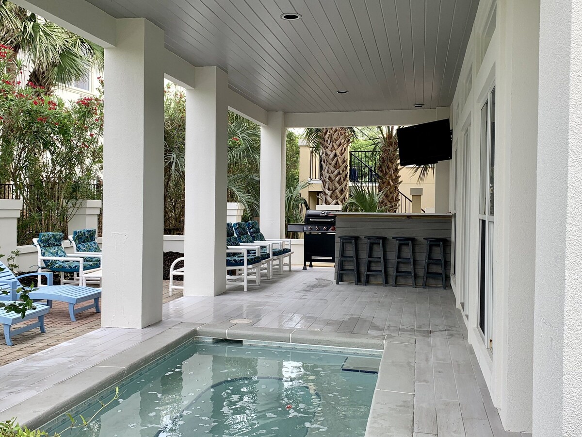 Photo 45 of Directly across from the Beach! 6 bedroom 6 bathrooms Gulf Views! Free Hottub