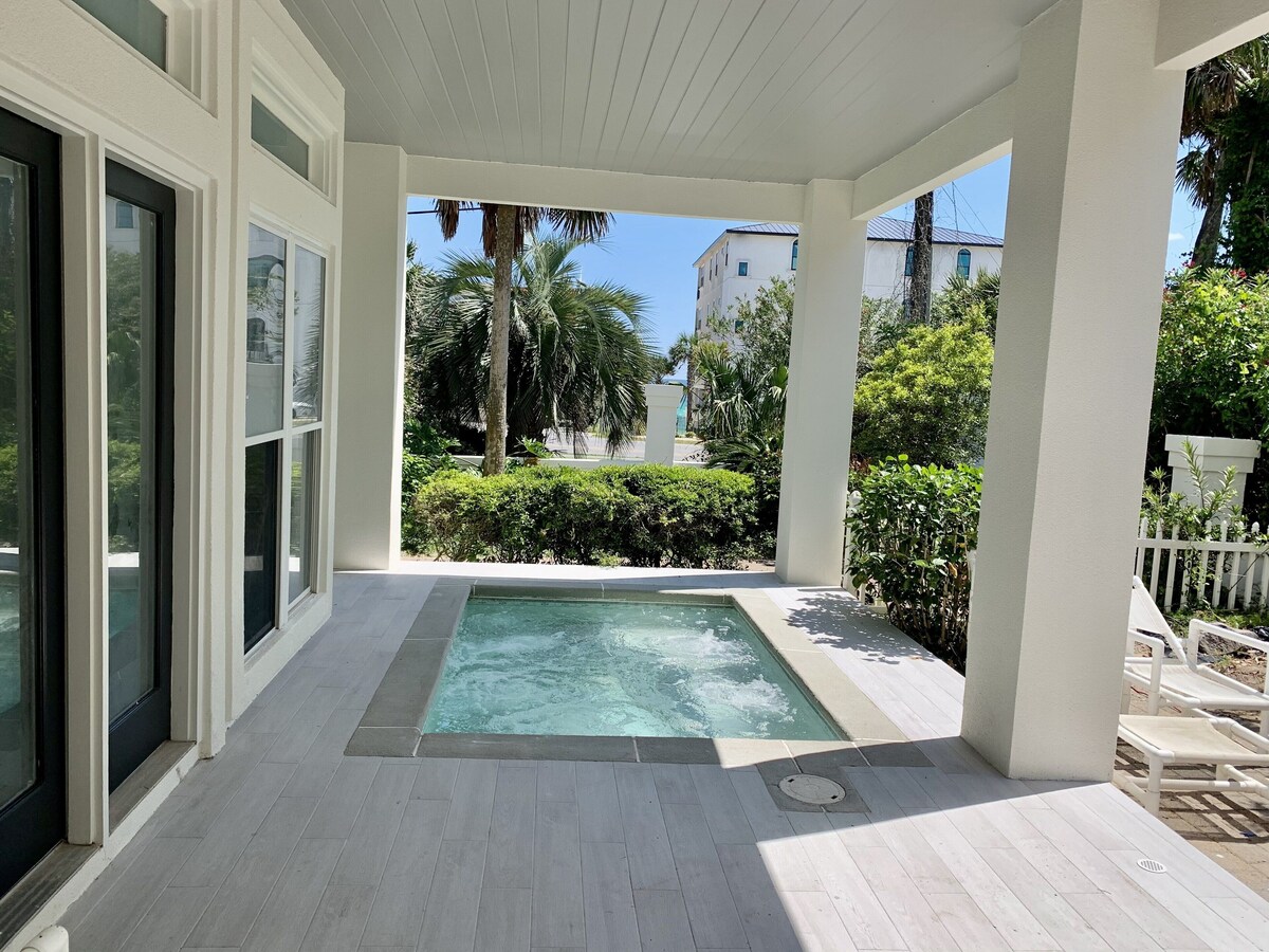 Photo 44 of Directly across from the Beach! 6 bedroom 6 bathrooms Gulf Views! Free Hottub