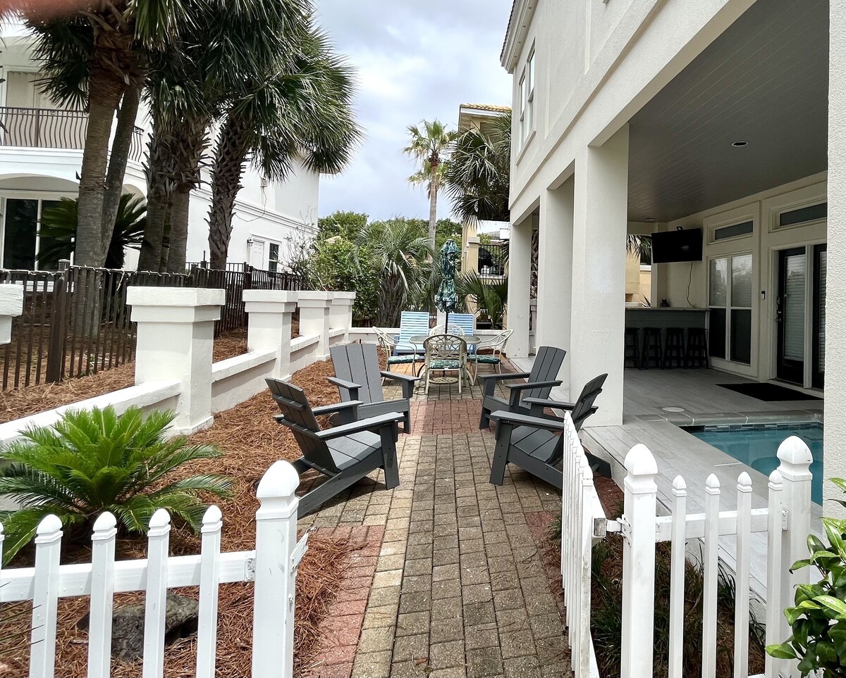 Photo 47 of Directly across from the Beach! 6 bedroom 6 bathrooms Gulf Views! Free Hottub