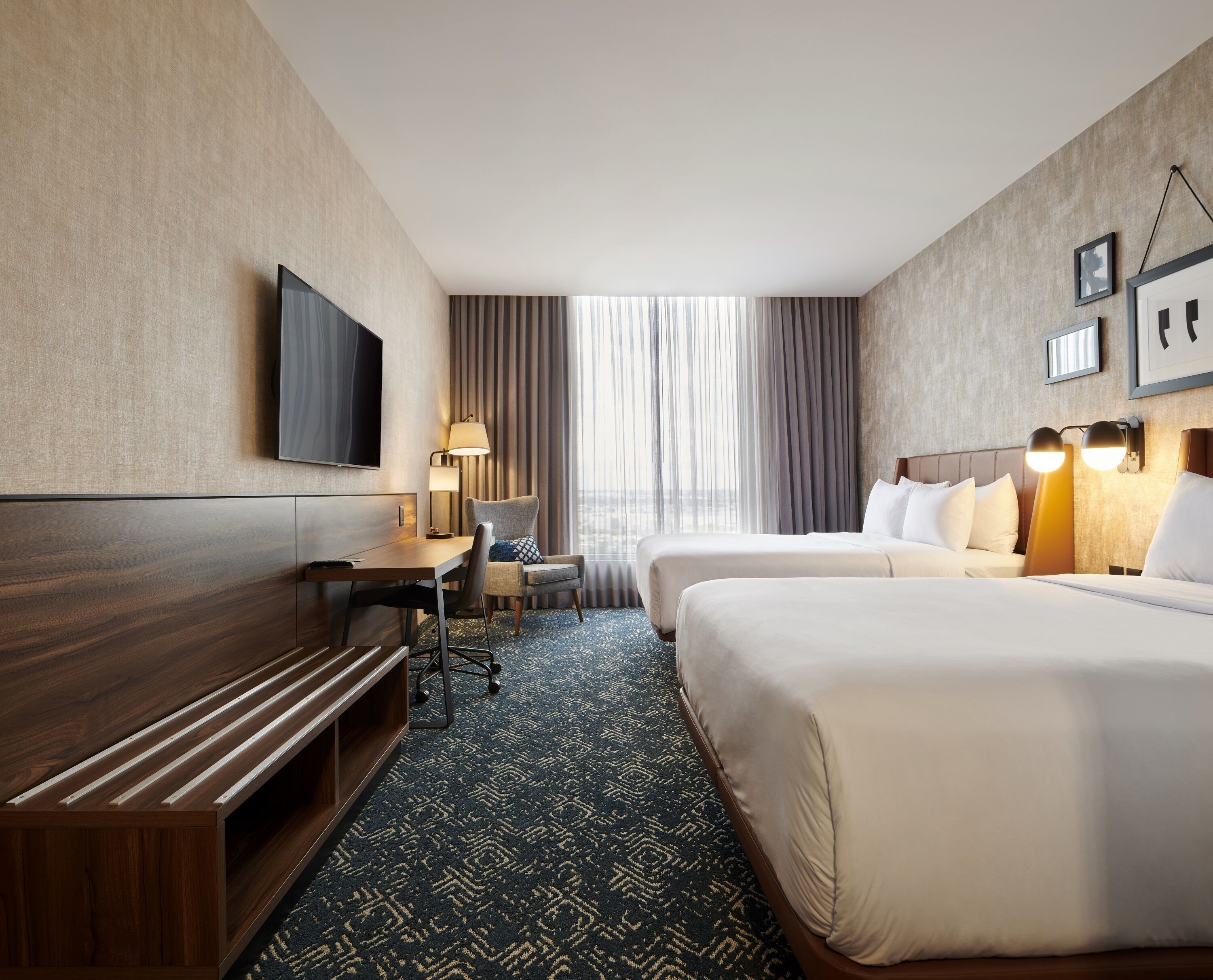 traditional room, 2 queen beds, non smoking | 1 bedroom, hypo-allergenic bedding, in-room safe, desk