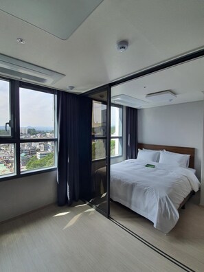 Free WiFi, bed sheets - Donghae Oceancity Residence Hotel (Donghae)