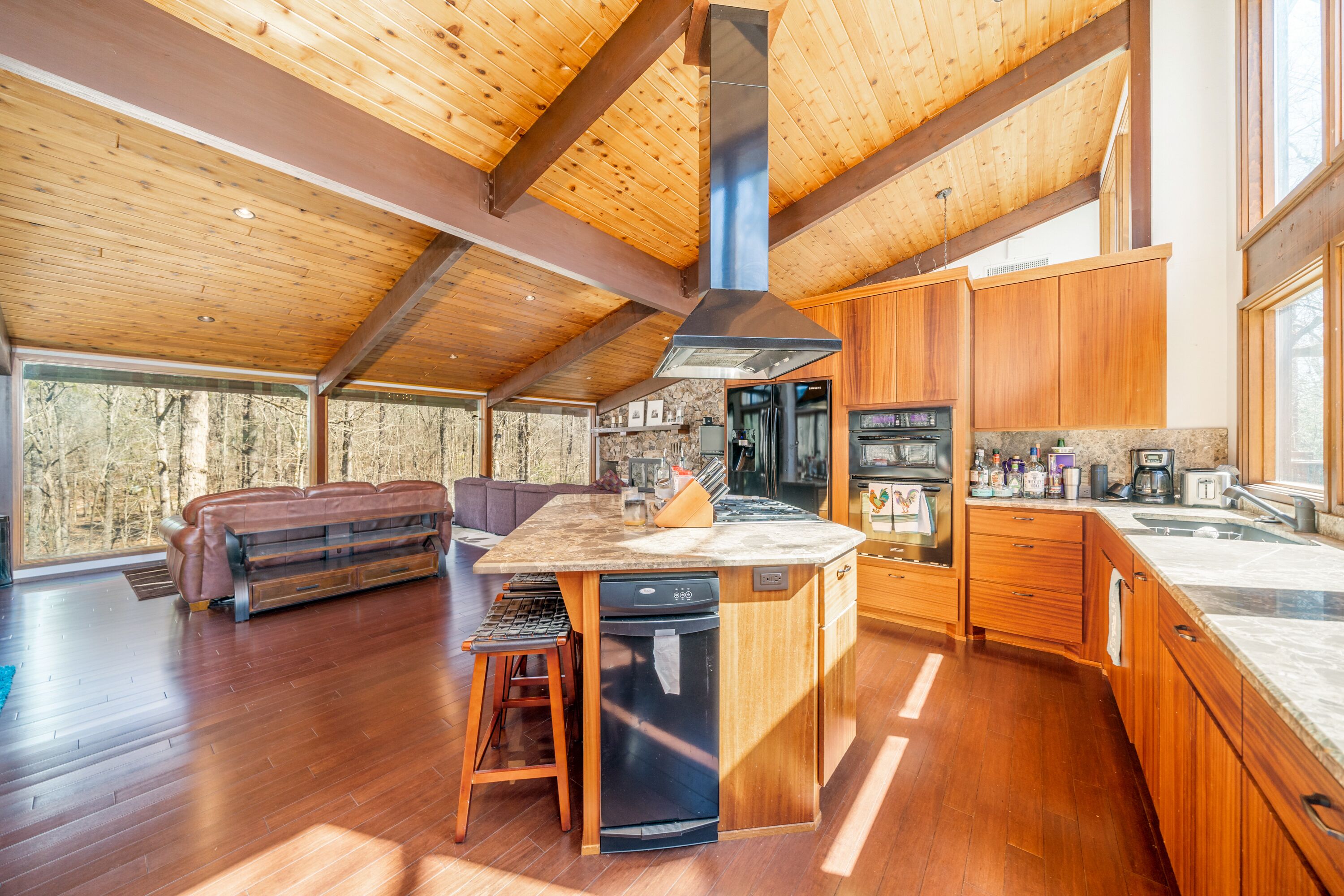 Meyers Creek Retreat! Secluded Luxury, 40 Acres, Pond, Meadows, Timber & Creeks