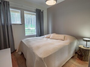 2 bedrooms, internet