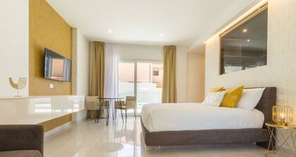 Studio "Residence Meridian Unità 2" with Mountain View, Pool & Wi-Fi