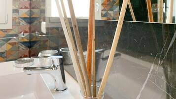 Doccia, asciugacapelli, asciugamani