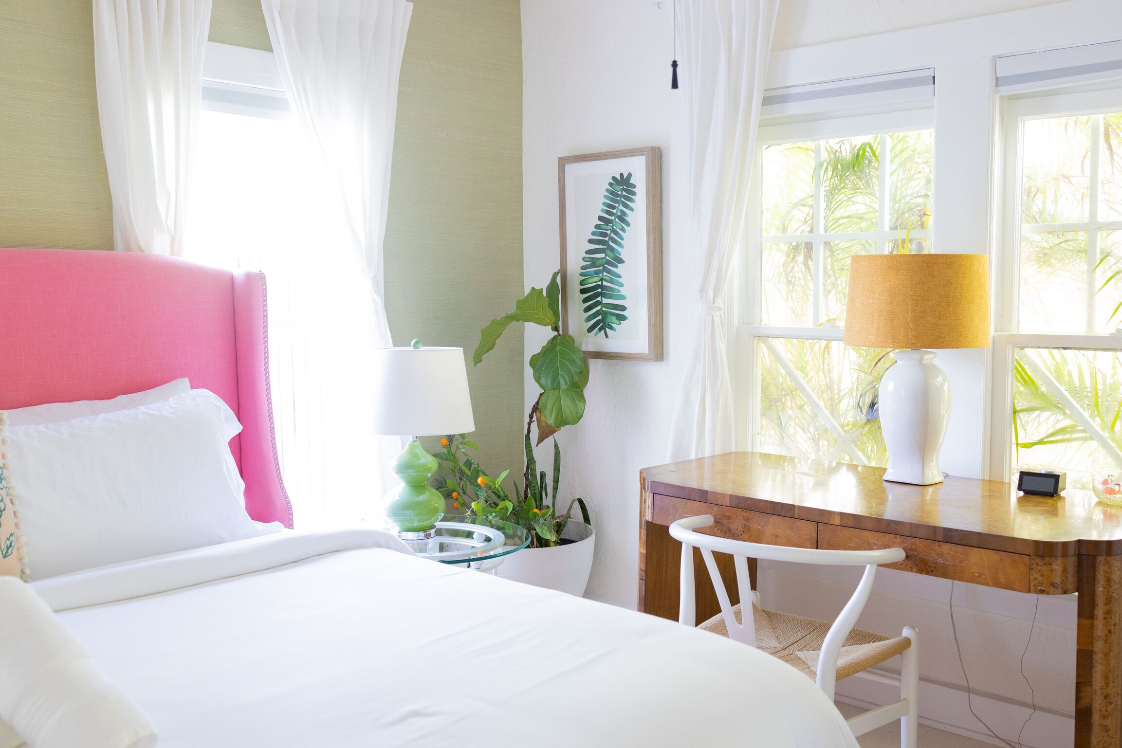 The Citrus Cottage, Sleeps 16! Heated Saltwater Pool, Fire Pit! Fabulous Decor!