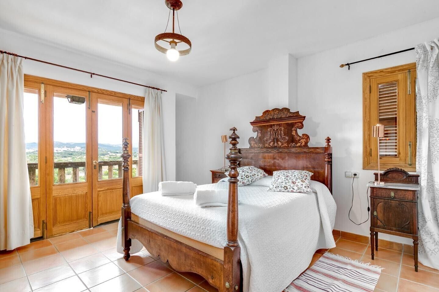 5 chambres, fer et planche à repasser, Wi-Fi gratuit, draps fournis