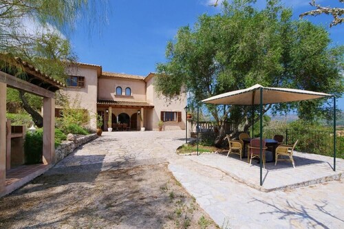 Chalet "Sa Corbaia Nova" mit Bergblick, Pool, WLAN, Terrassen & Garten